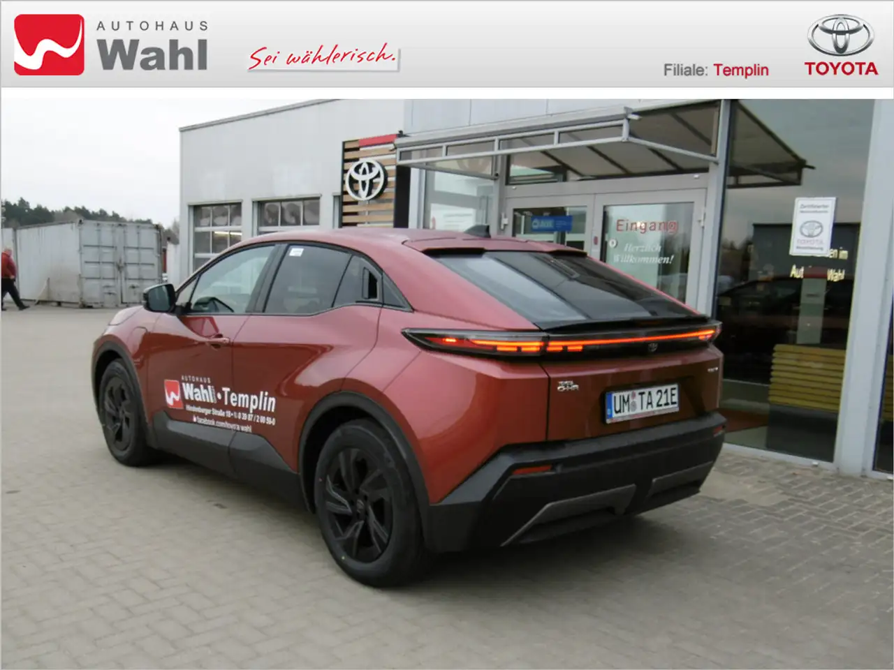 Toyota C-HR+ 165 3